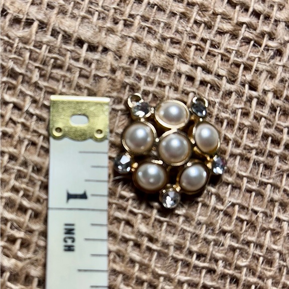 Faux Pearl and Rhinestones Vintage Gold Tone Pendant - Picture 3 of 5